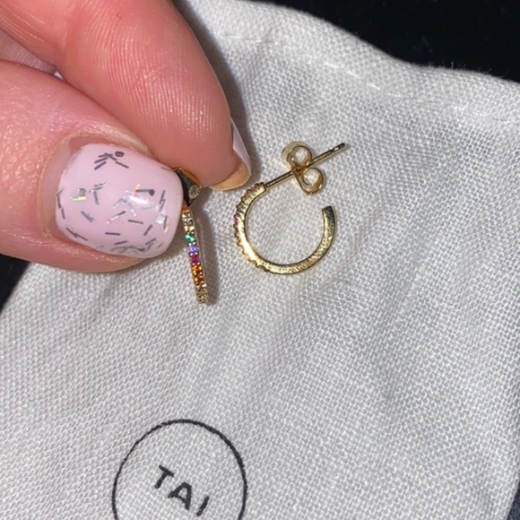 Tai Small Rainbow Huggie NWT - Picture 4 of 6